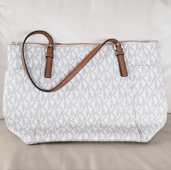 MICHAEL Michael Kors Jet Set Item East/West Top Zip Tote - Picture 2 of 4